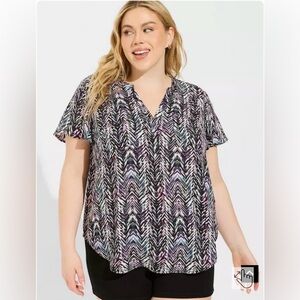 Torrid Harper Georgette Pullover Flutter Sleeve Chevron V-Neck Blouse 2x